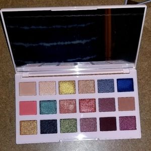 🆕️Ciate London The Editor Palette- New England